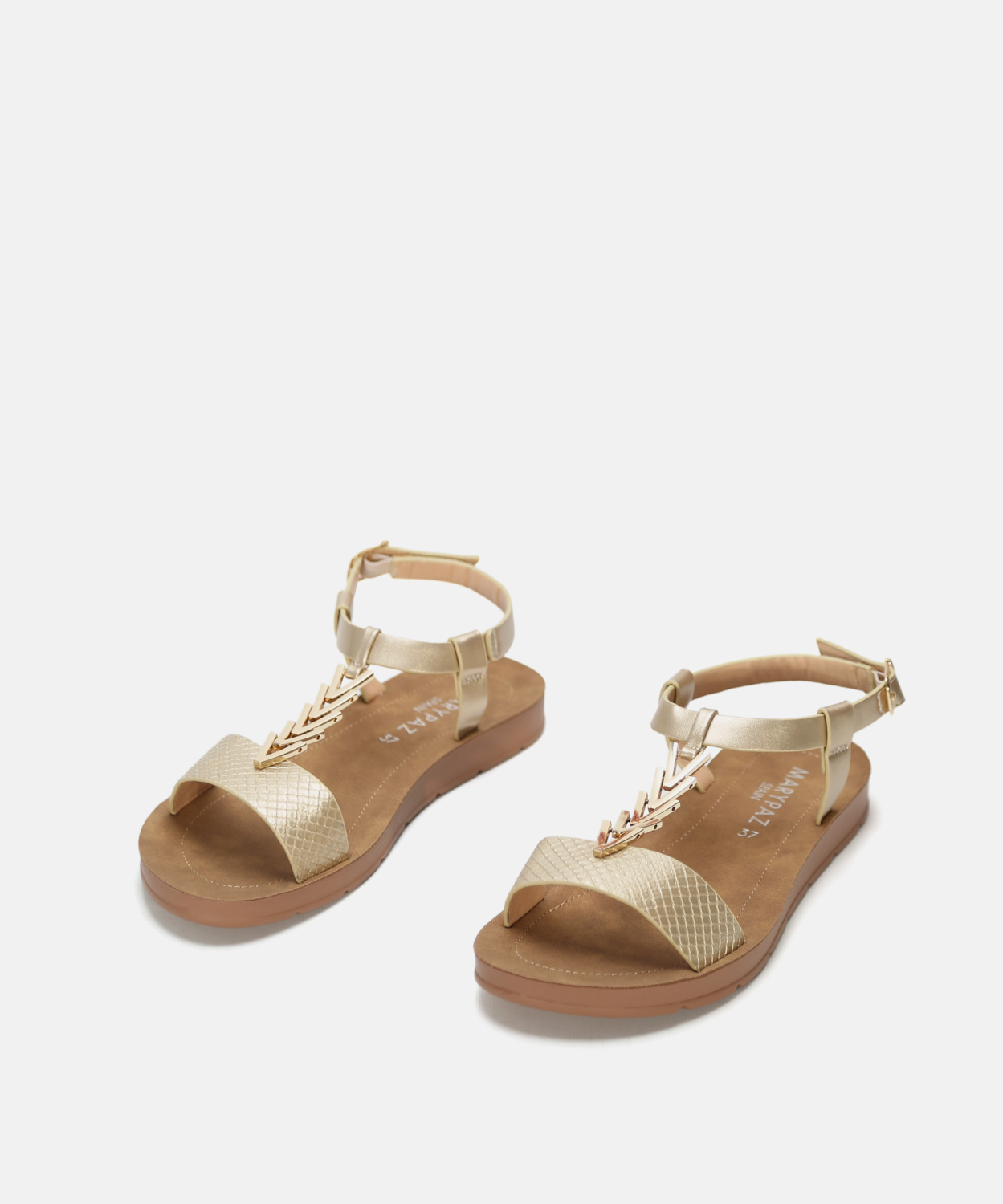 Sand&aacute;lia rasa com pe&ccedil;a met&aacute;lica image number null